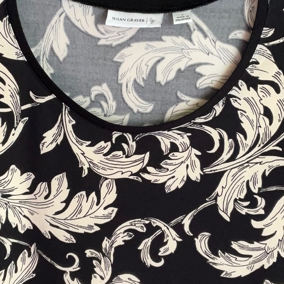 💖New Listing! Susan Graver black crew neck with white flowers, 3/4 sleeve. - Picture 4 of 4